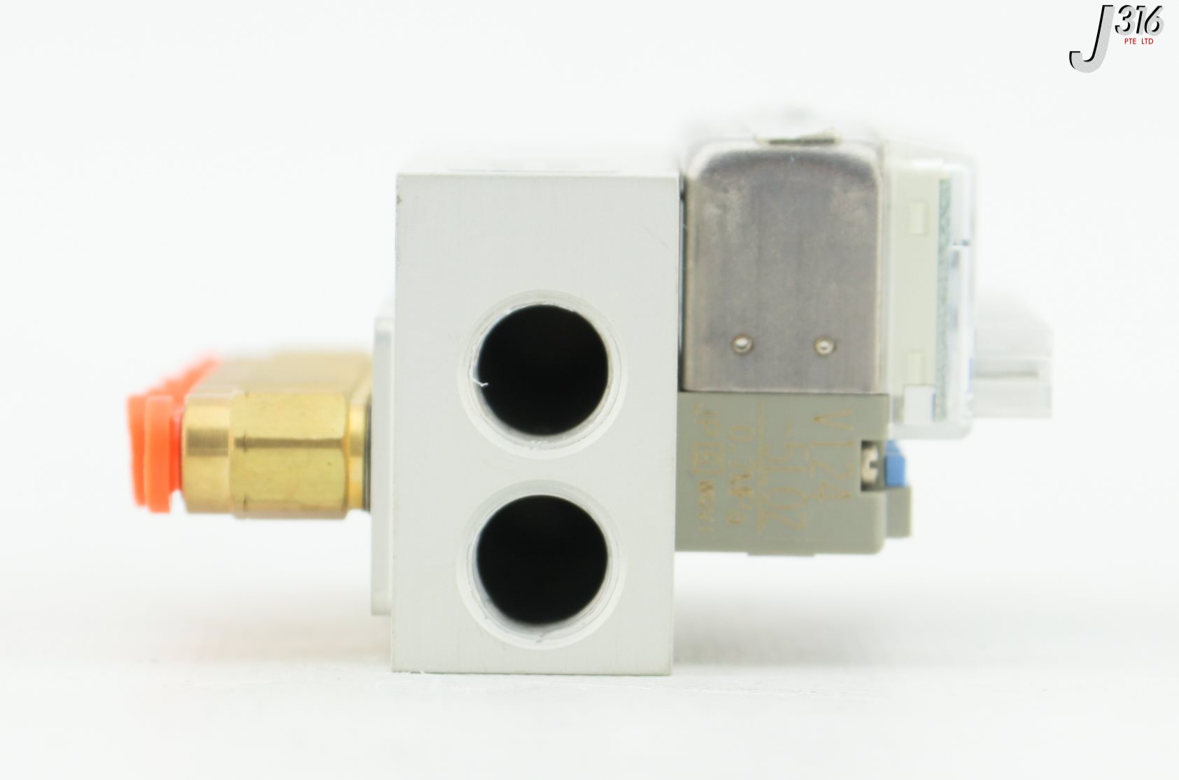 32741 SMC 8-SLOTS PNEUMATIC MANIFOLD, AMAT 4060-01262 V100